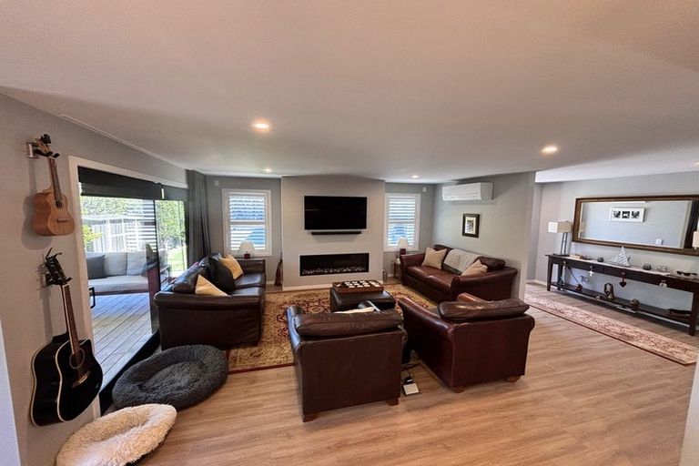 Photo of property in 115a Rosario Crescent, Red Beach, 0932