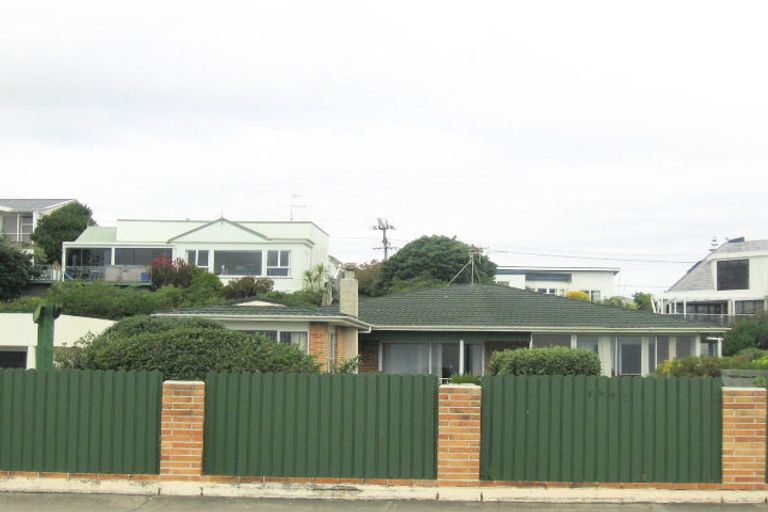 Photo of property in 94 Marine Parade, Paraparaumu Beach, Paraparaumu, 5032