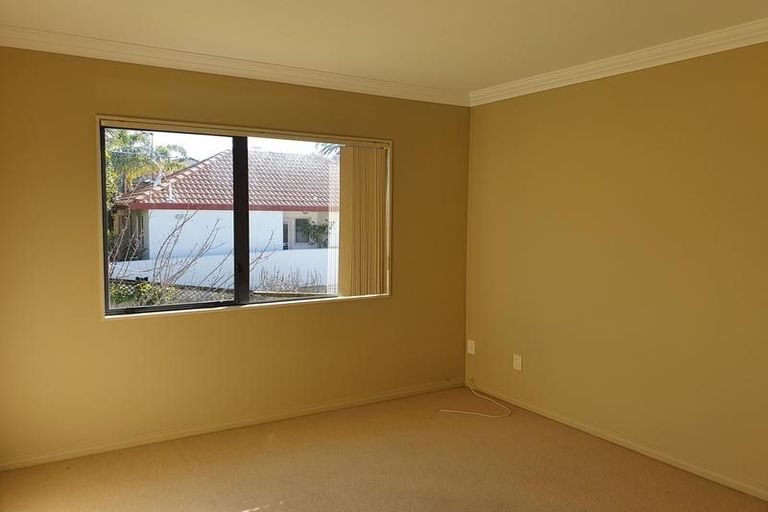 Photo of property in 1 San Angelo Court, Henderson, Auckland, 0612