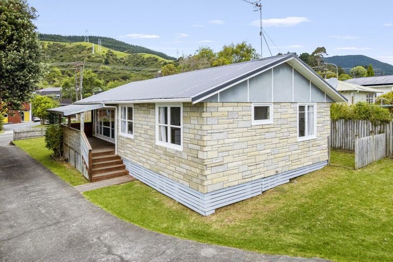 Photo of property in 86 Ruapehu Street, Paraparaumu, 5032