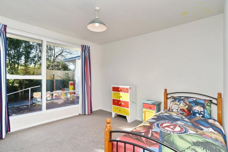 Photo of property in 32 Ashwood Street, Parklands, Christchurch, 8083