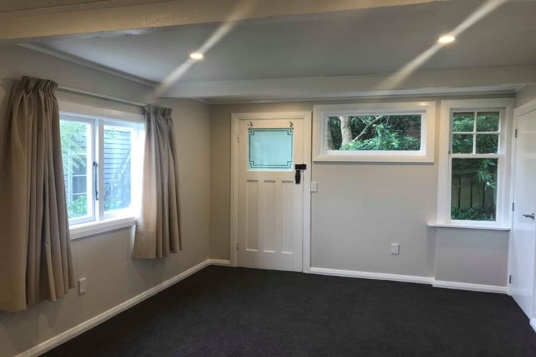 Photo of property in 17a Rakau Road, Hataitai, Wellington, 6021