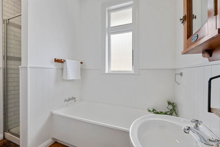 Photo of property in 76 Ira Street, Miramar, Wellington, 6022