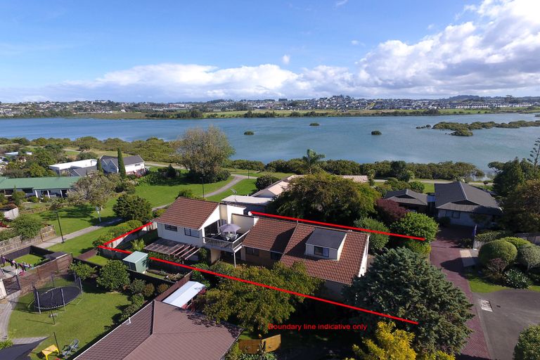 Photo of property in 61 Maygrove Drive, Orewa, 0931