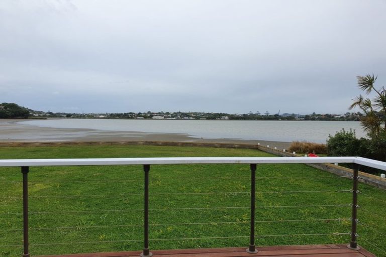 Photo of property in 83 Norwood Road, Bayswater, Auckland, 0622