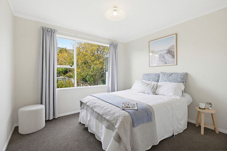 Photo of property in 30a Coates Street, Tawa, Wellington, 5028