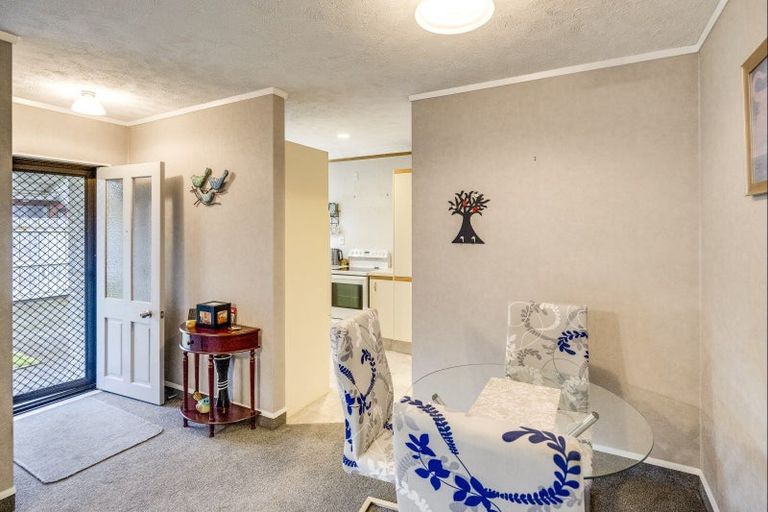 Photo of property in 49d Church Road, Taradale, Napier, 4112