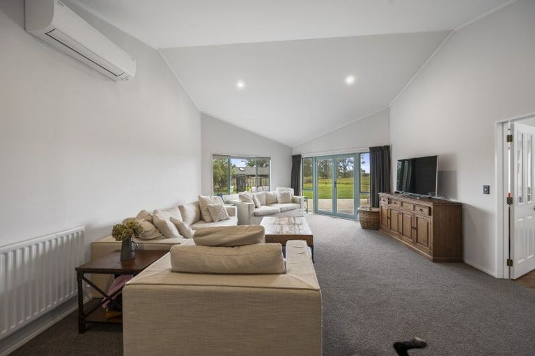 Photo of property in 25 Unahi Lane, Haumoana, 4180