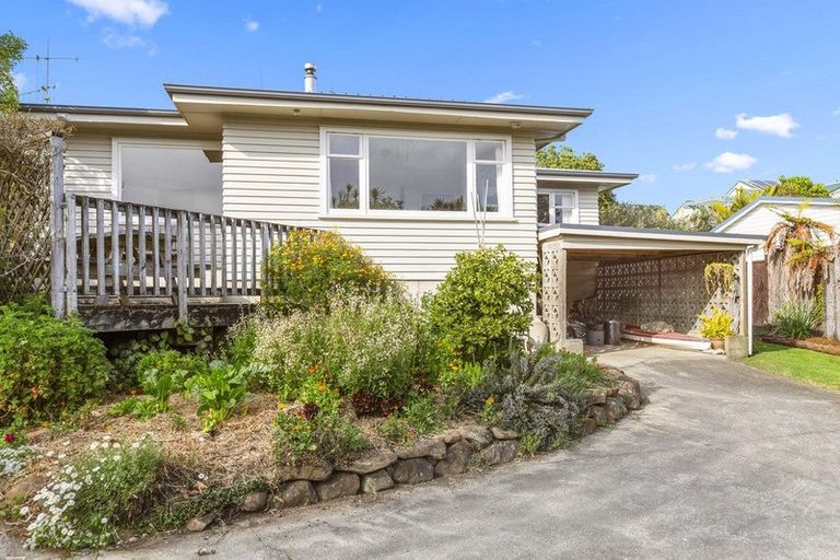 Photo of property in 10 Marine Parade, Raglan, 3225