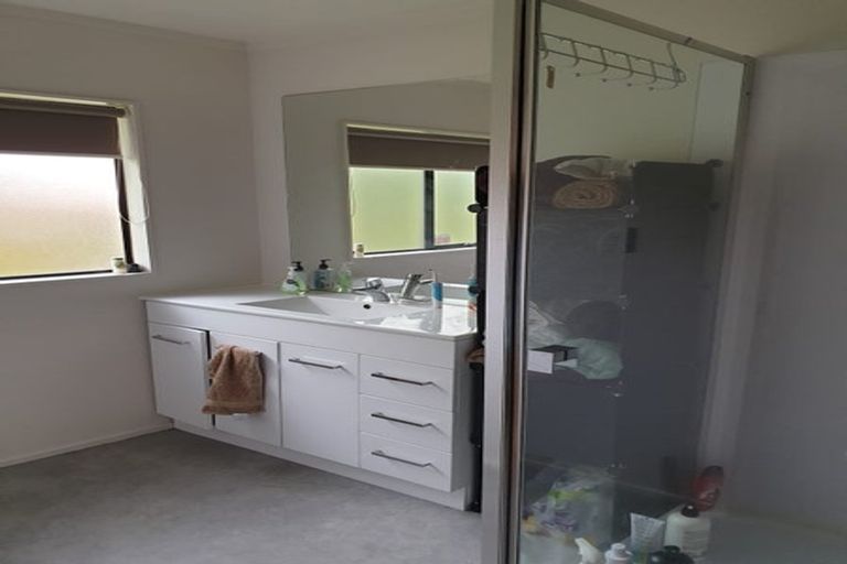 Photo of property in 7 Pine Street, New Lynn, Auckland, 0600