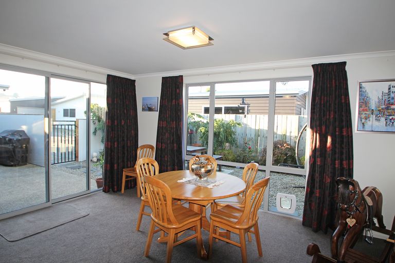 Photo of property in 73 Redcastle Road, Oamaru North, Oamaru, 9400