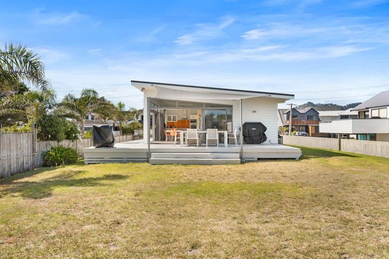 Photo of property in 620 Ocean Road, Whangamata, 3620