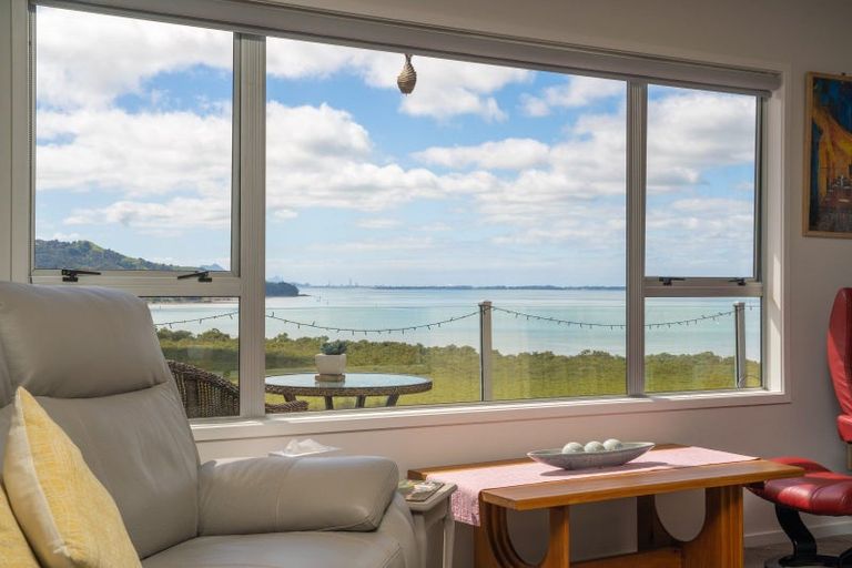 Photo of property in 17 Harbour View Road, Onerahi, Whangarei, 0110