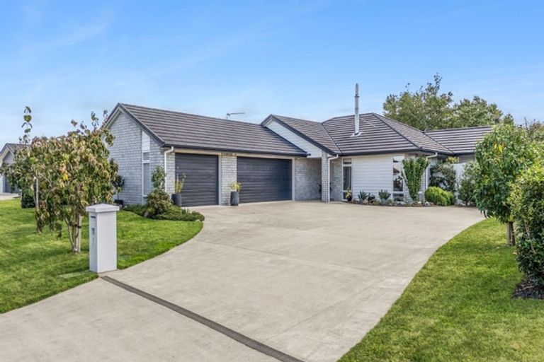 Photo of property in 12 Oceana Drive, Welcome Bay, Tauranga, 3175
