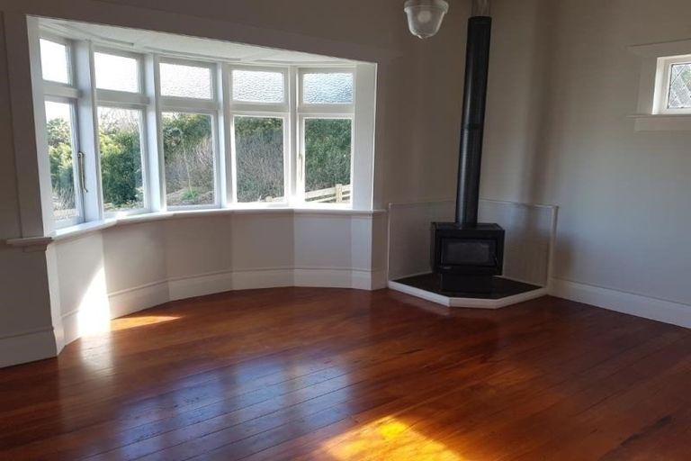 Photo of property in 11 Trosk Place, Waiuku, 2123