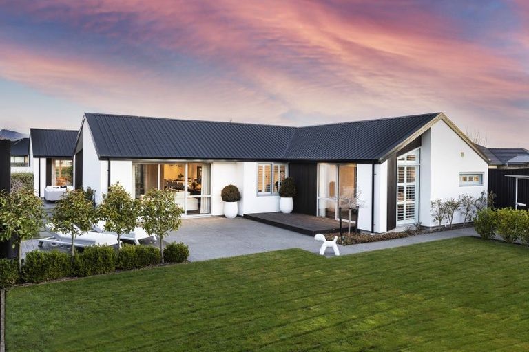 Photo of property in 46 Bronco Drive, Aidanfield, Christchurch, 8025