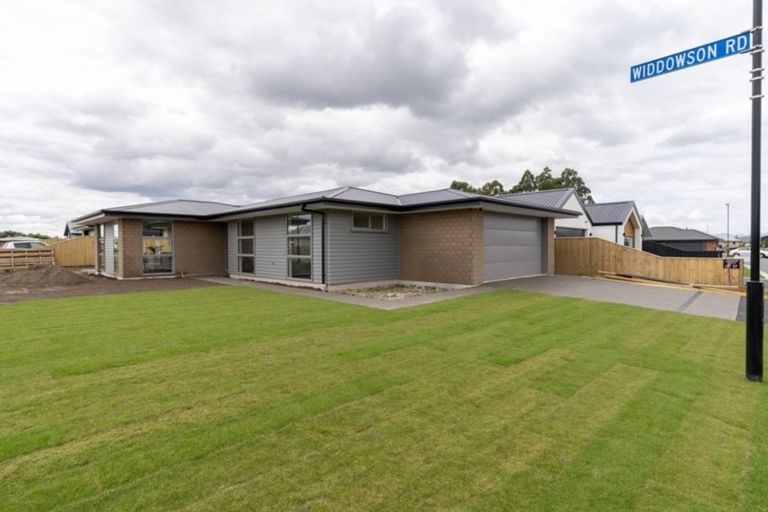 Photo of property in 1 Fry Place, Rolleston, 7614