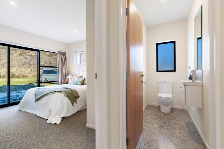 Photo of property in 50 Judge And Jury Drive, Lake Hayes, Queenstown, 9304