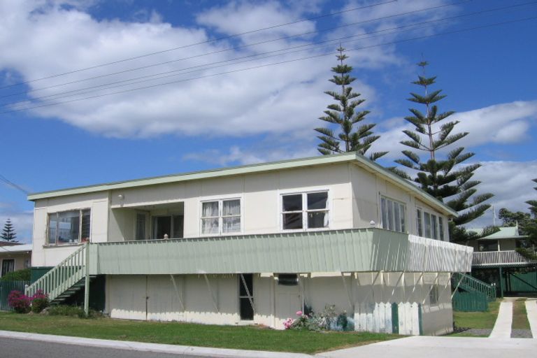 Photo of property in 48 Bway Road, Waihi Beach, 3611