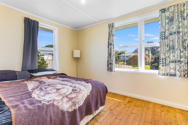 Photo of property in 67 Pikarere Street, Titahi Bay, Porirua, 5022