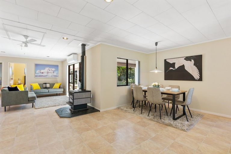 Photo of property in 7 Hyland Place, Waiuku, 2681