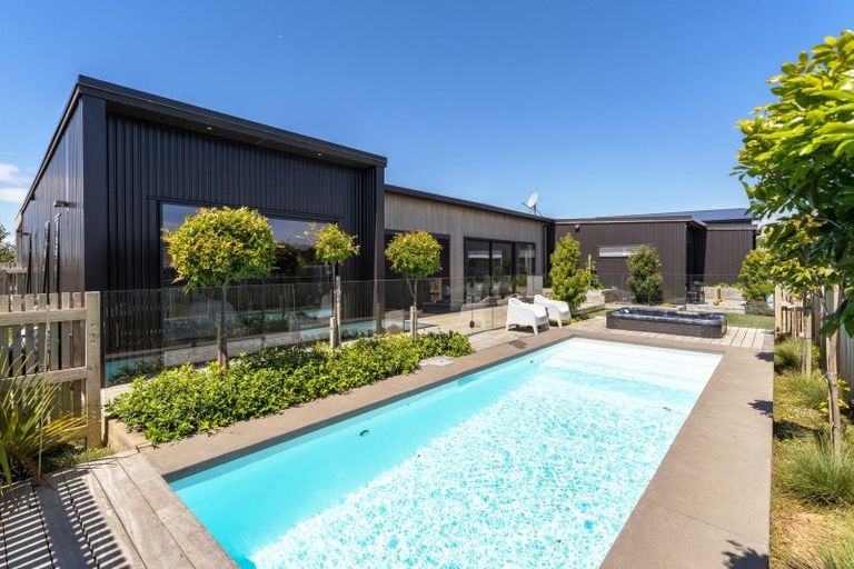 Photo of property in 46 Rangitahi Road, Raglan, 3225