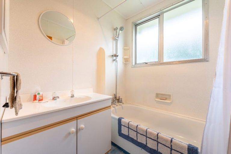 Photo of property in 34 Magdala Street, Kakanui, Oamaru, 9495