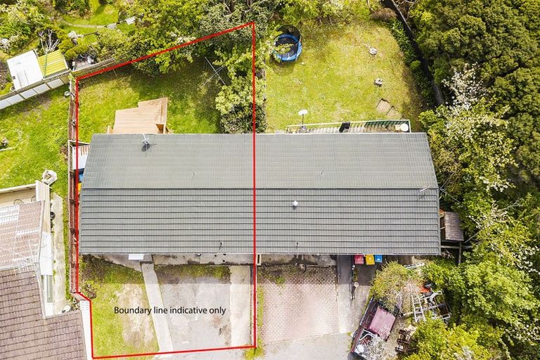 Photo of property in 42a Hicks Close, Whitby, Porirua, 5024