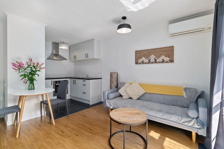 Photo of property in 1/42 Hallenstein Street, Queenstown, 9300