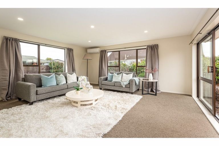 Photo of property in 1/127 Reynolds Avenue, Bishopdale, Christchurch, 8053