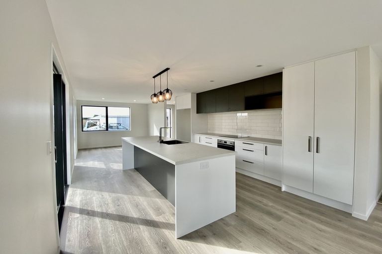 Photo of property in 14 Palmer Avenue, Glen Eden, Auckland, 0602