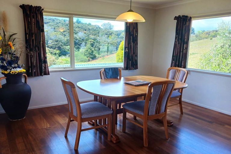 Photo of property in 11 Ocean View Road, Cable Bay, 0420