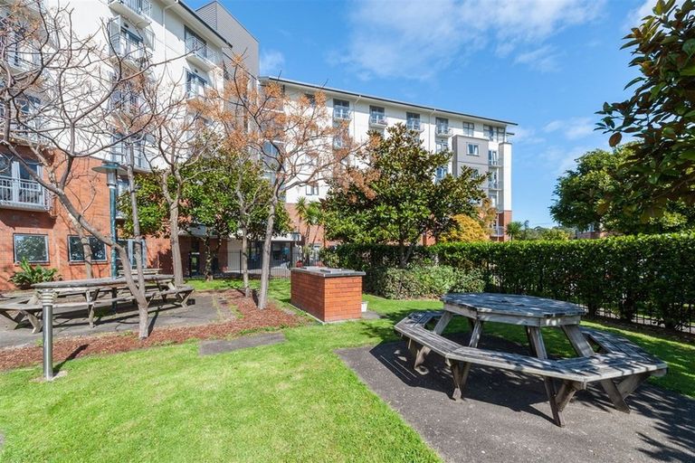 Photo of property in 6l/17 Crown Lynn Place, New Lynn, Auckland, 0600