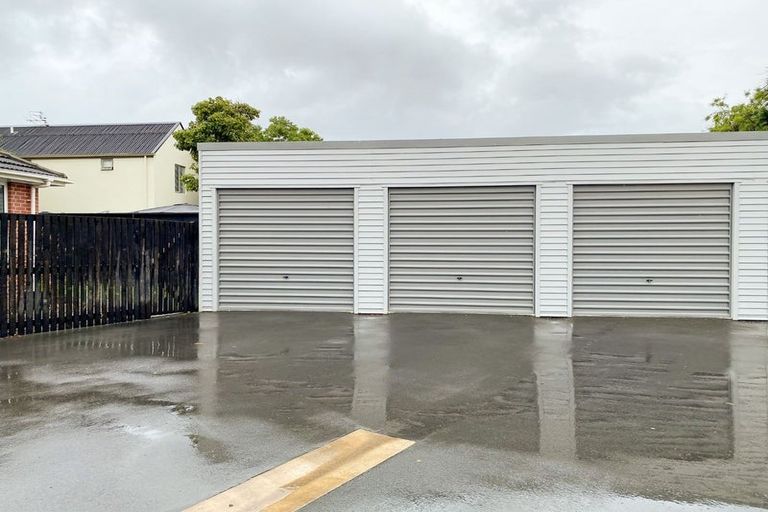 Photo of property in 2/69a Mandeville Street, Riccarton, Christchurch, 8011