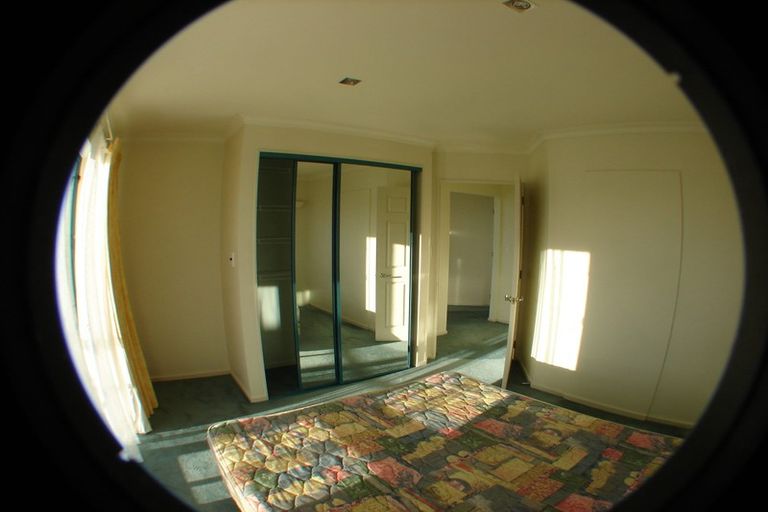 Photo of property in 41 Lanyon Place, Whitby, Porirua, 5024