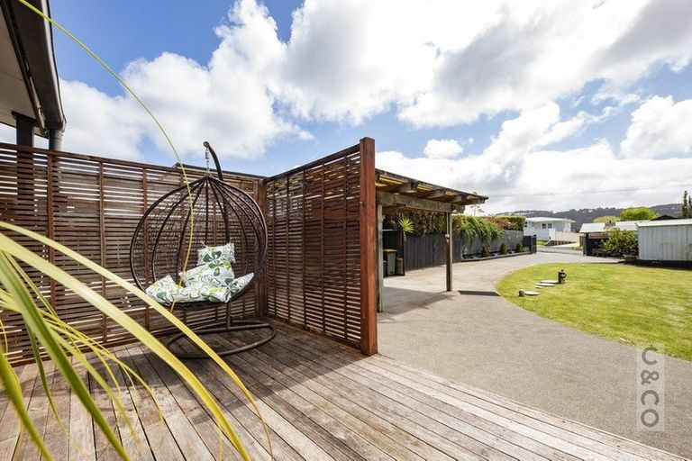 Photo of property in 24 Maude Street, Riverhead, 0820