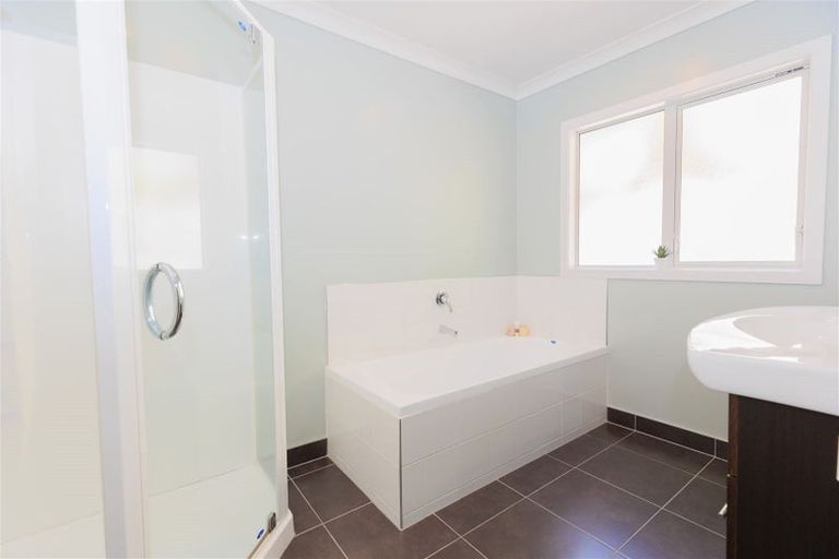 Photo of property in 43 Winsley Terrace, Churton Park, Wellington, 6037
