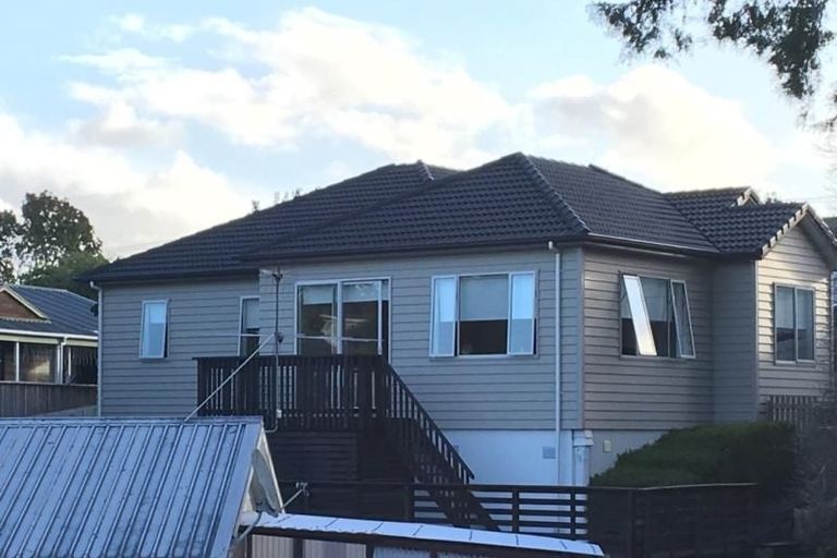 Photo of property in 19a Duncan Avenue, Te Atatu South, Auckland, 0610