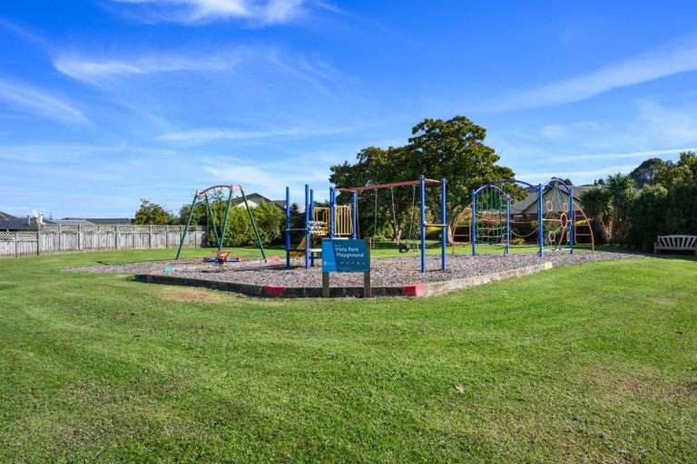 Photo of property in 2 Ursula Drive, Feilding, 4702