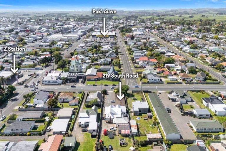 Photo of property in 219 South Road, Hawera, 4610