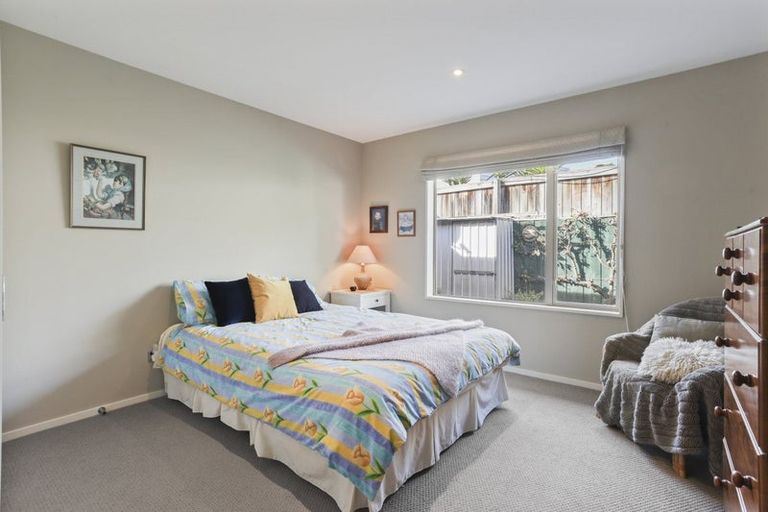 Photo of property in 14 Len Hale Place, Parklands, Christchurch, 8083