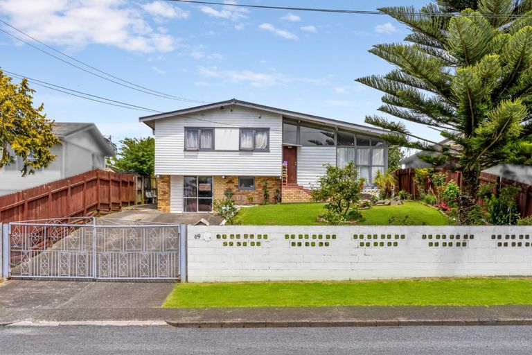 Photo of property in 69 Ferguson Street, Manurewa East, Auckland, 2102