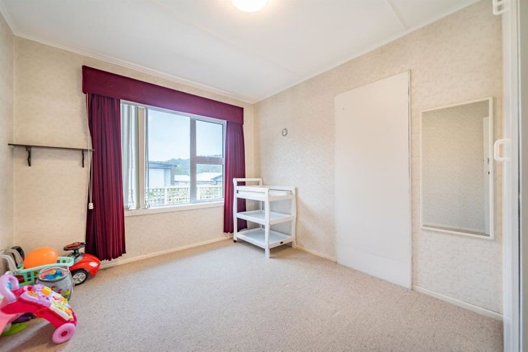 Photo of property in 6 Mckay Street, Wainuiomata, Lower Hutt, 5014