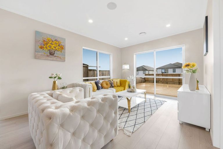 Photo of property in 18 Bushfield Drive, Flat Bush, Auckland, 2019