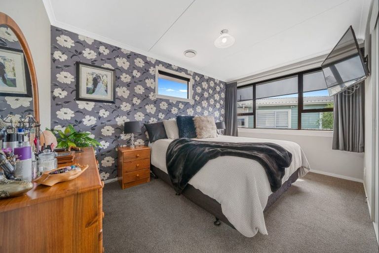 Photo of property in 28 Kingsford Street, Bell Block, New Plymouth, 4312