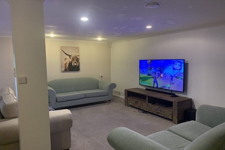 Photo of property in 137 Seaview Road, Paraparaumu Beach, Paraparaumu, 5032