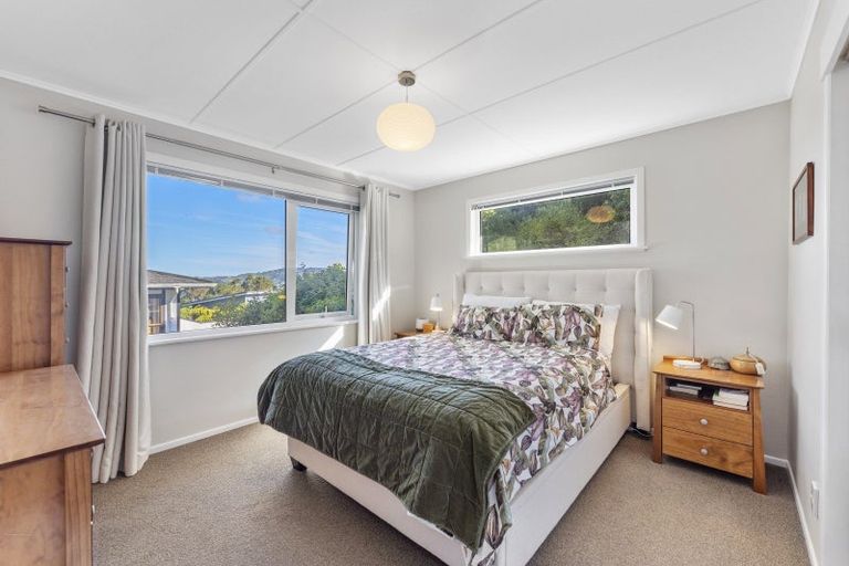 Photo of property in 135 Orangi Kaupapa Road, Northland, Wellington, 6012