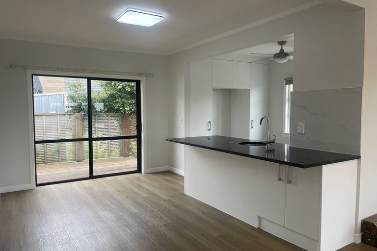 Photo of property in 46 Miro Street, New Lynn, Auckland, 0600
