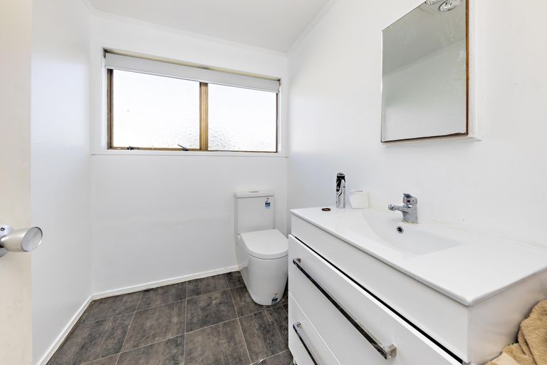 Photo of property in 3 Dewhurst Place, Favona, Auckland, 2024