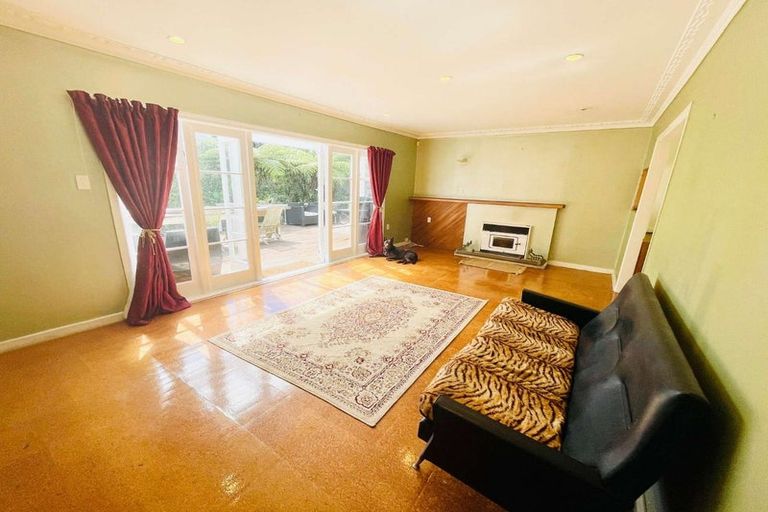 Photo of property in 163 Scenic Drive, Titirangi, Auckland, 0604